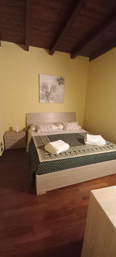 Daisy Apartment In Centro A Como Exterior photo