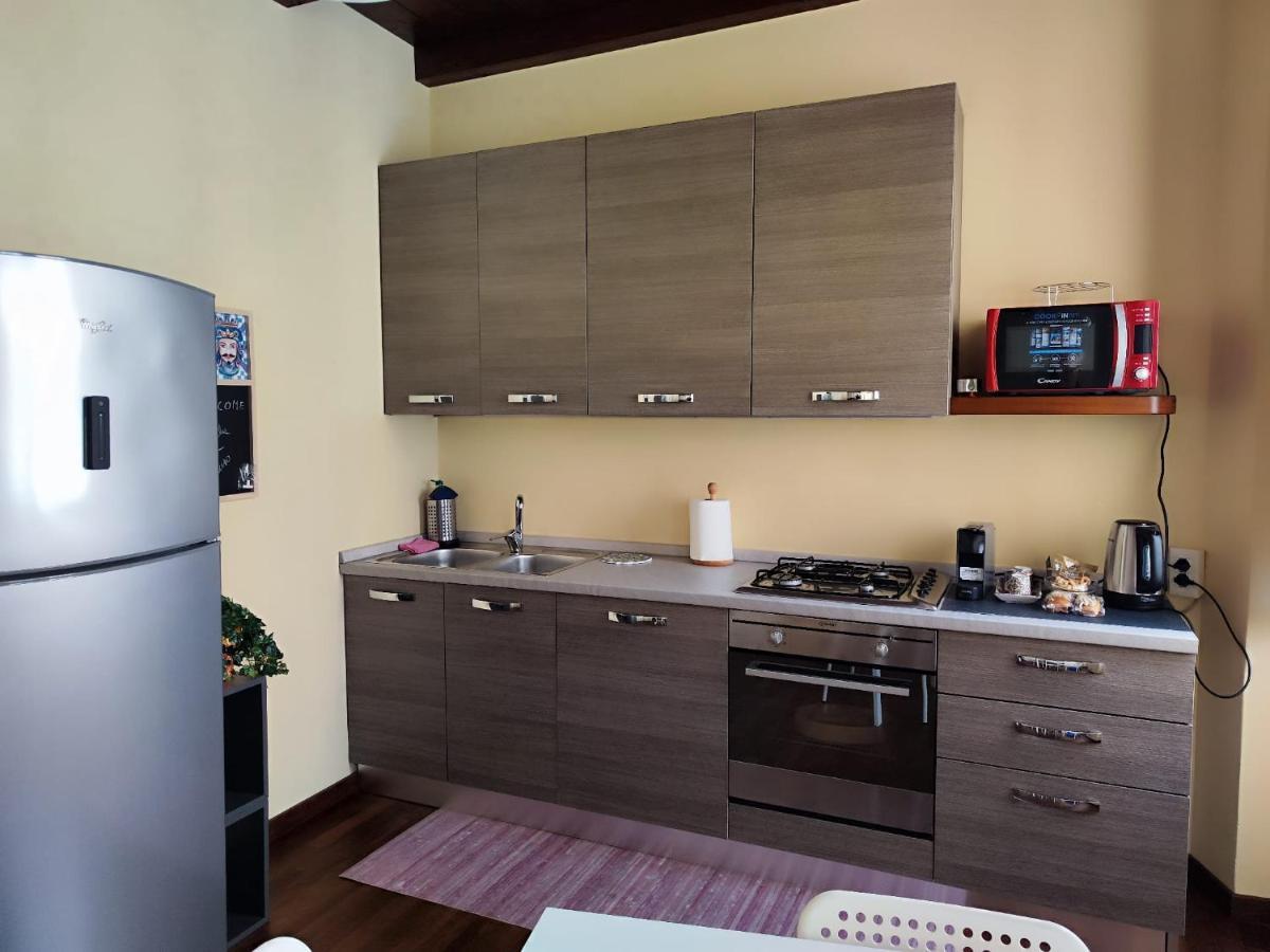Daisy Apartment In Centro A Como Exterior photo